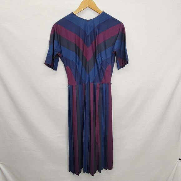 UNBRANDED Vintage Fit and Flare - Picture 2 of 11